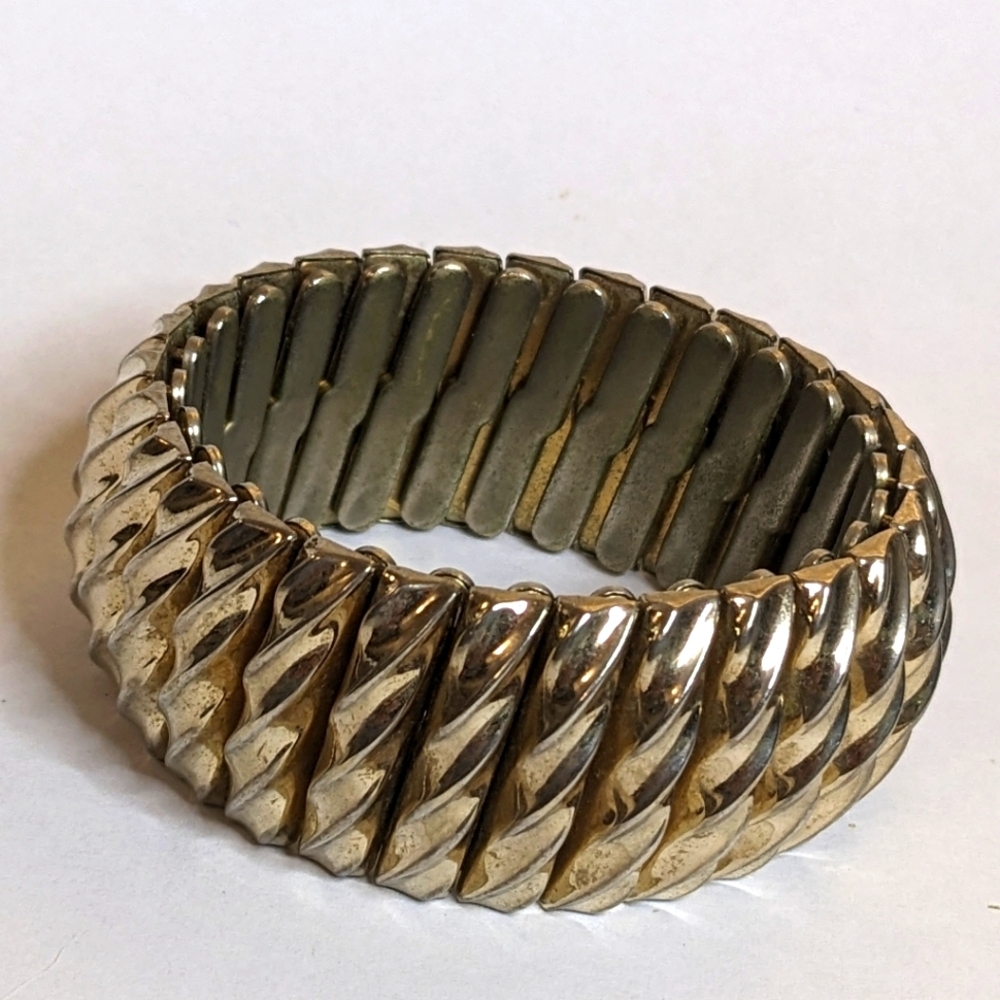 Vintage 1940s Gold Filled Signed Harwood‎ "Leading Lady"  Expansion Bracelet